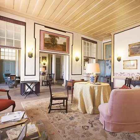 Conde De Ferreira Palace Guest house